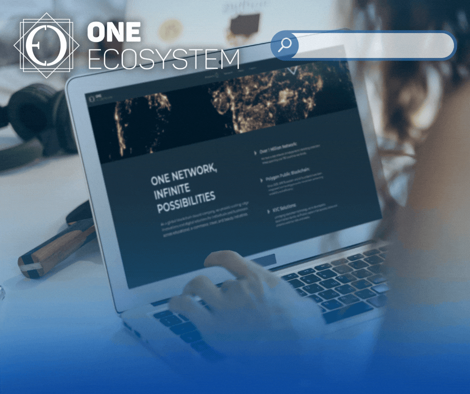 ある人物が、ダークテーマのウェブサイト「One Network, Infinite Possibilities」を表示したラップトップを使用しています。このウェブサイトには、部分的な世界地図、検索バーのオーバーレイ、ONE ECOSYSTEM のロゴが表示されており、2025 年の最新のニュースレターやアップデートを調べるのに最適です。.
