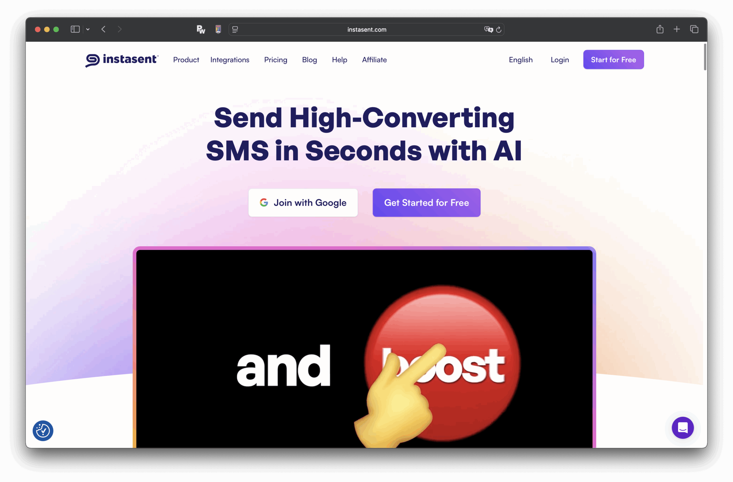 インスタセント（Instasent）のホームページには、AIを使って数秒で高コンバージョンのSMSを送信するという見出しがある。グーグルとの提携や無料で始めるためのボタンがあり、さらに漫画の手が指し示す大きな赤い投稿ボタンがある。.